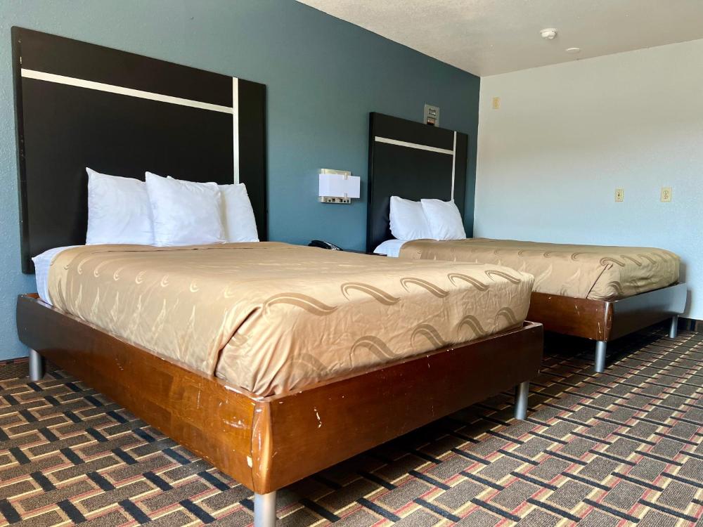 Double Room with Two Double Beds interior